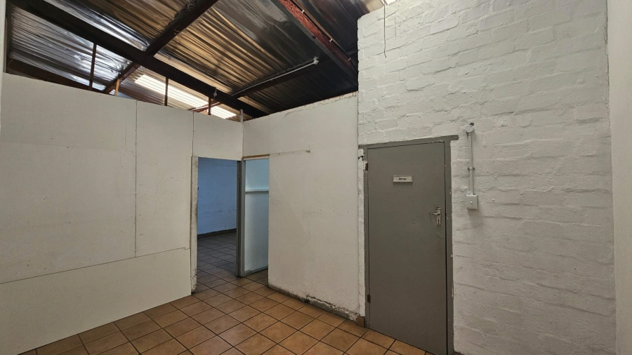 To Let commercial Property for Rent in Parow East Western Cape